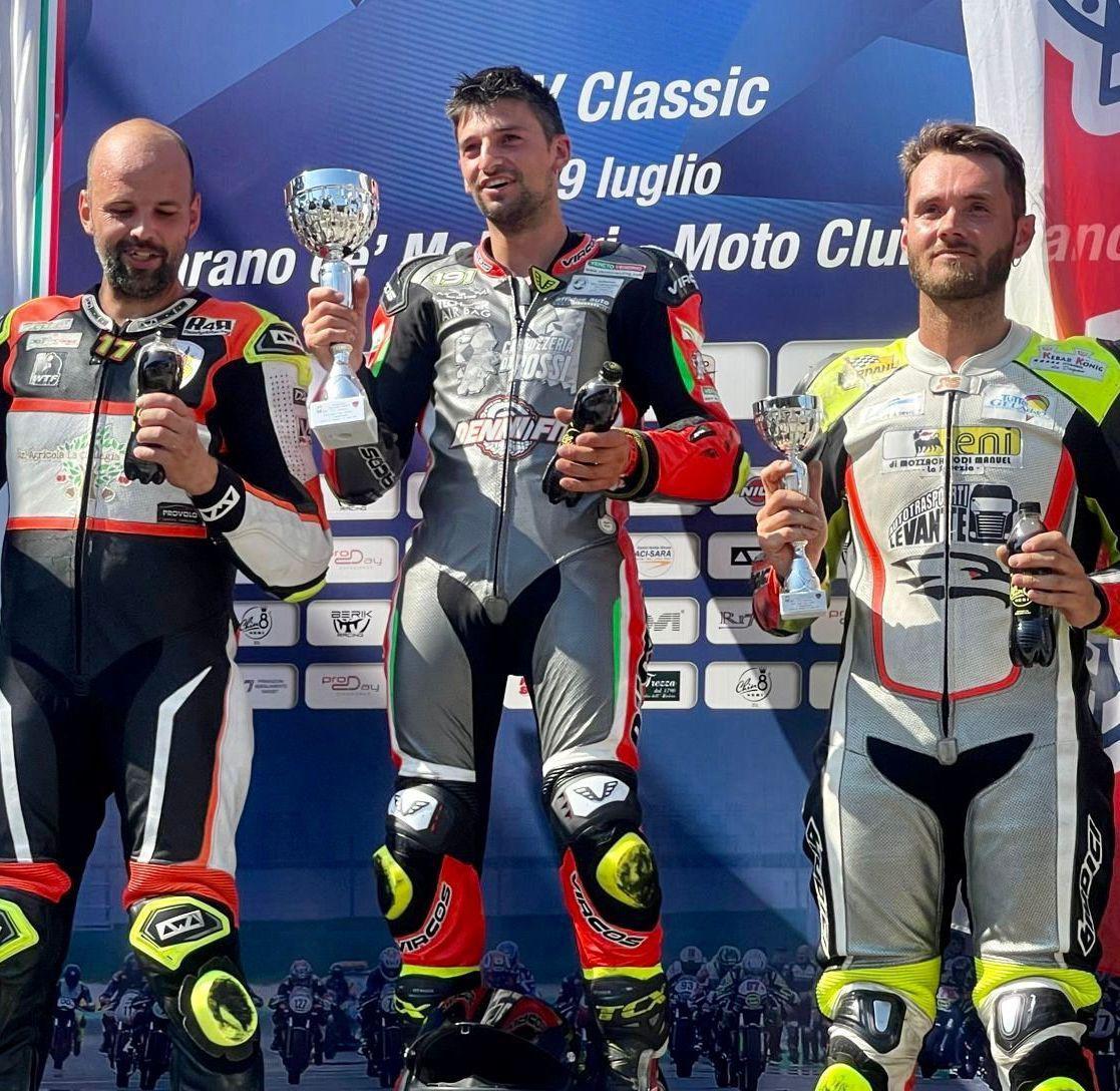 Motociclismo Nella Quarta Prova Del Campionato Italiano Velocit