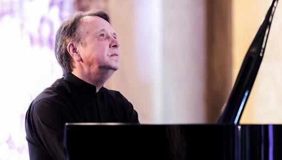 Il Leggendario Pletnev Suona Brahms E Dvorak