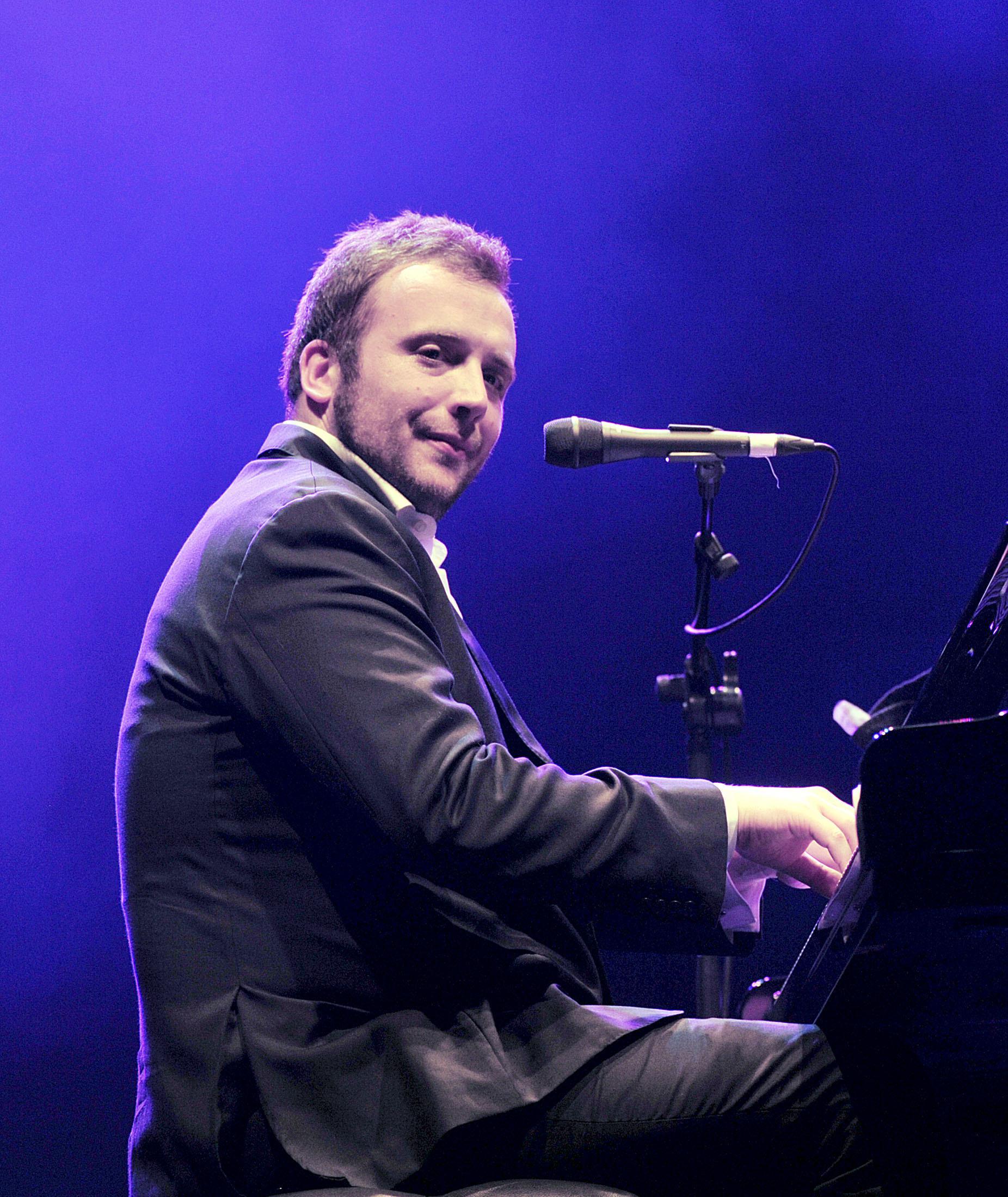 Al Giotto Jazz Festival Arriva Il Concerto Di Raphael Gualazzi