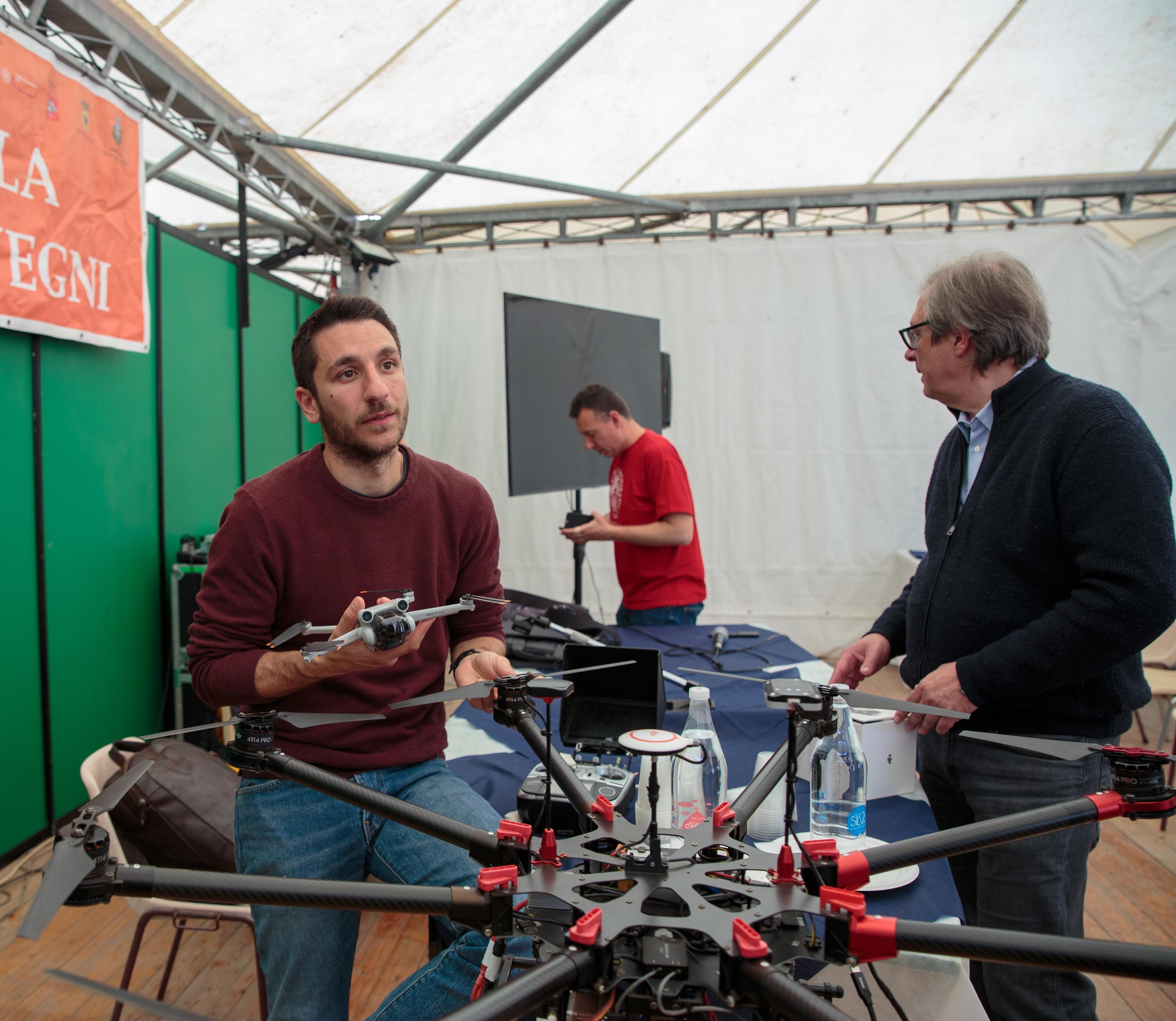 Agricoltura Ora Arrivano I Droni Robot Anche Per Il Taglio Dellerba