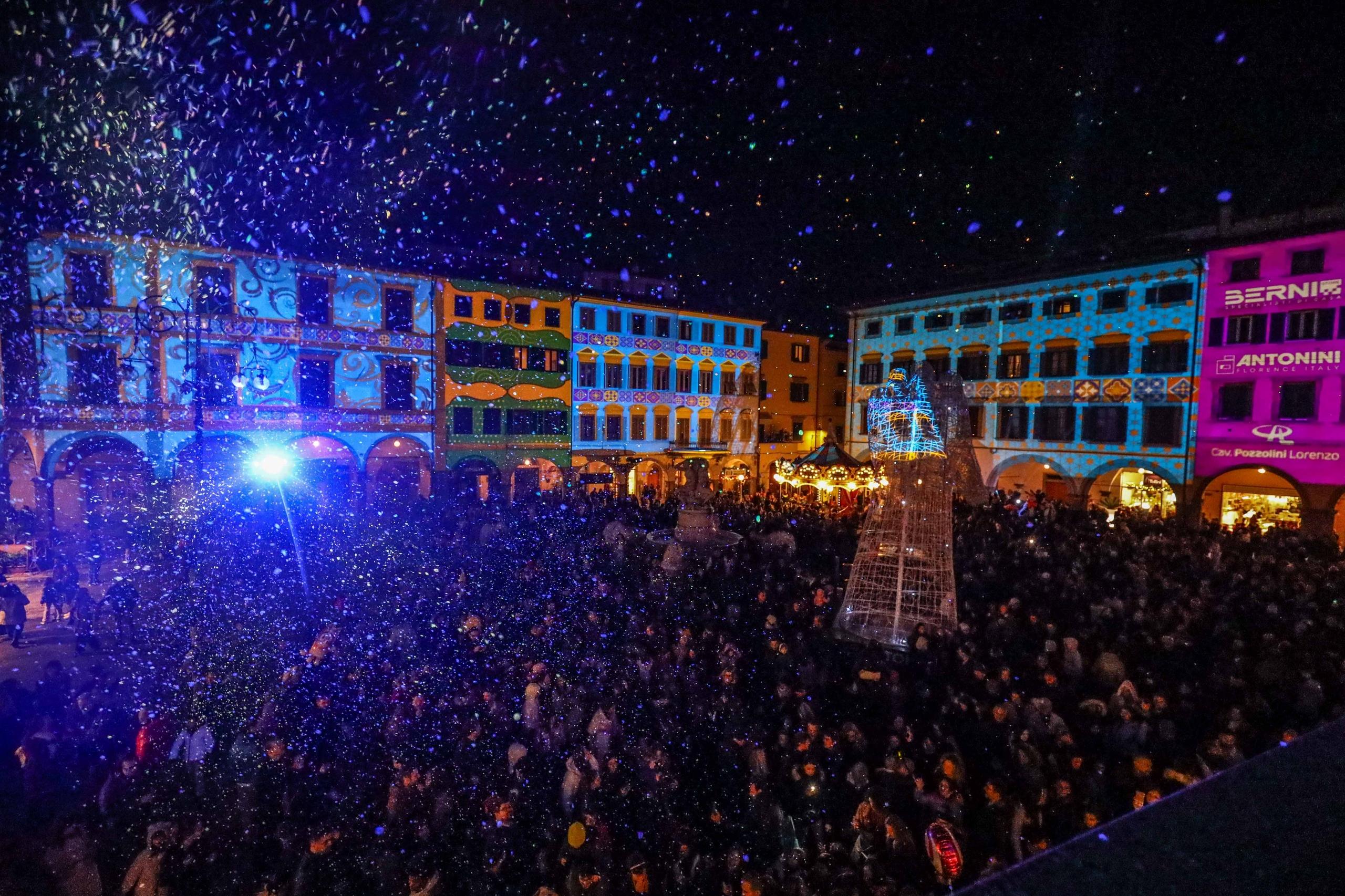 Empoli Un Natale Di Luce Partita La Festa Maxi Installazioni E La