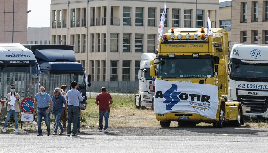 I Trasporti Tra Crisi E Nuovi Scenari Ora La Politica Inizi Ad