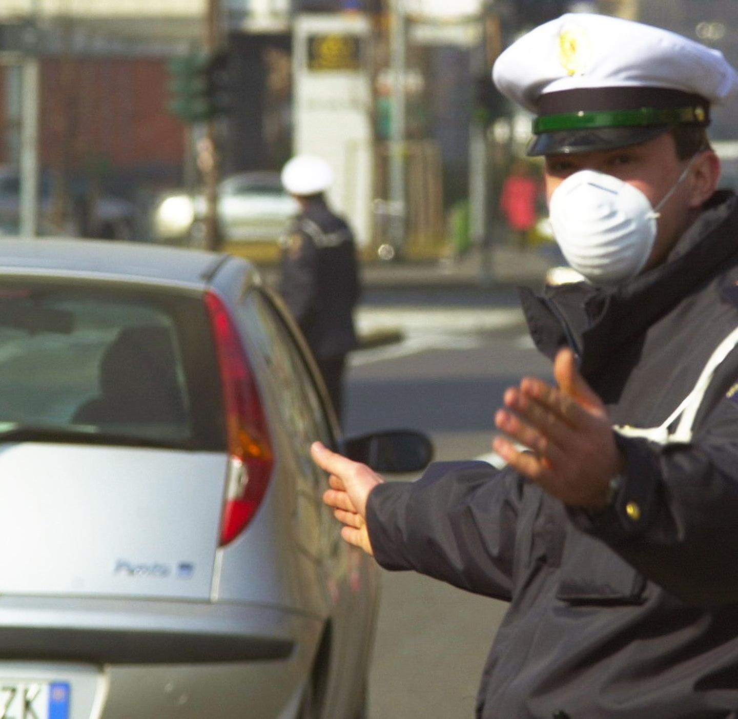 Inquinamento Troppe Polveri Sottili Stop Alle Auto Per Cinque Giorni