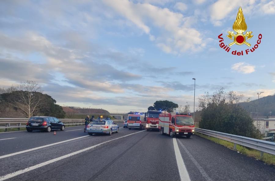 Scontro Sulla A Feriti All Altezza Di Orvieto