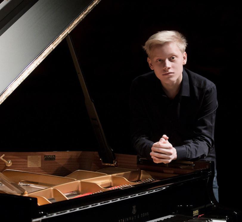 Alexander Malofeev Il Nuovo Astro Del Pianoforte Concerto Evento Al