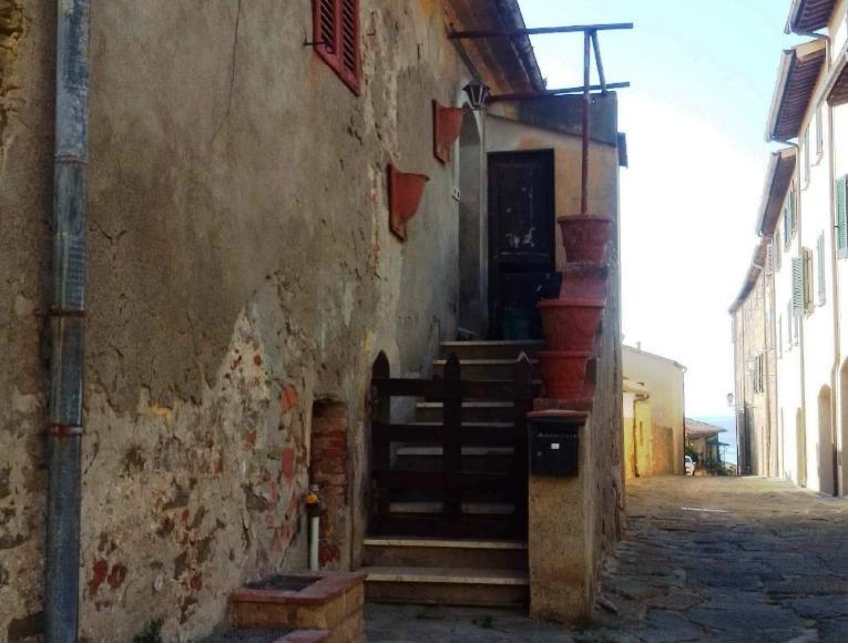 Il Comune Vende Due Appartamenti Nel Cuore Del Borgo Medioevale