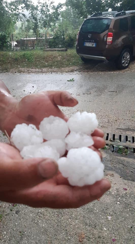 Maltempo In Umbria Grandine E Vento