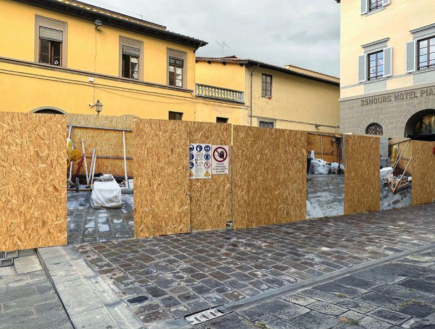 Arte sui cantieri a Firenze i pannelli parlano alla città con messaggi