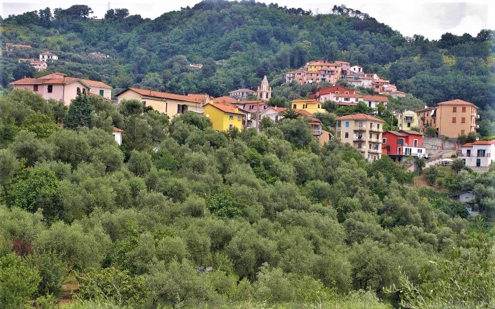 Mini Ecoisole Zonali Per I Rifiuti A Campiglia Carozzo E San Venerio