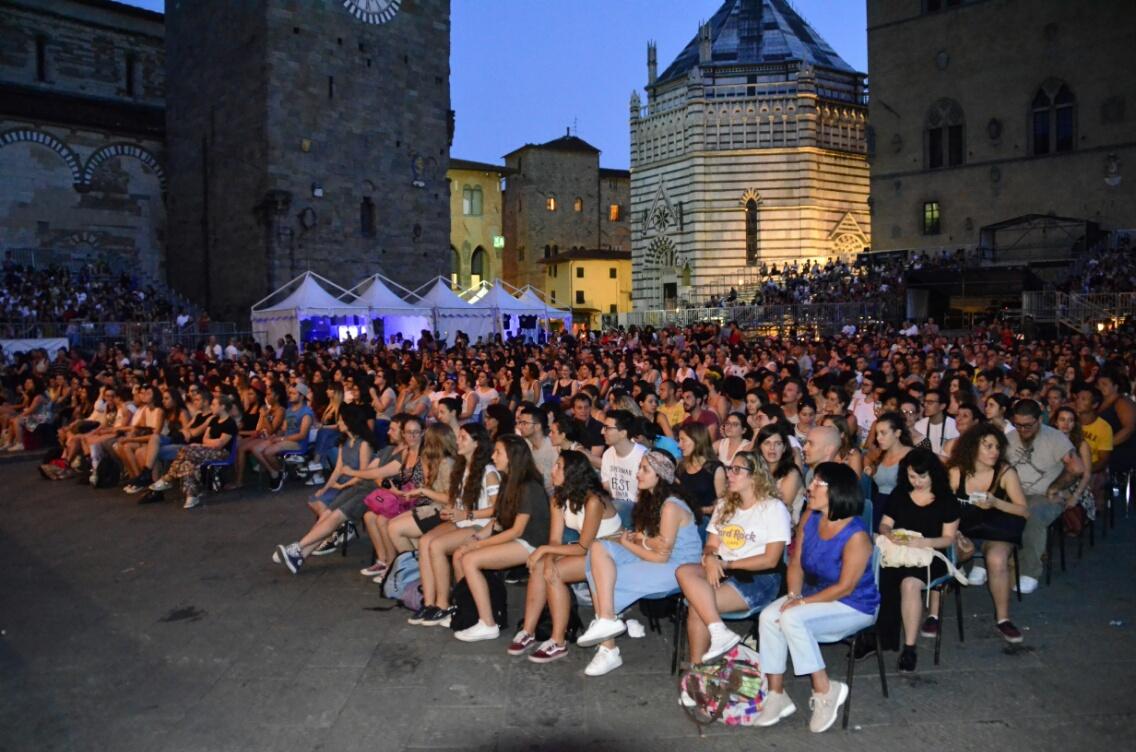 Cento Musicisti Per Festeggiare I Anni Di Pistoia Blues