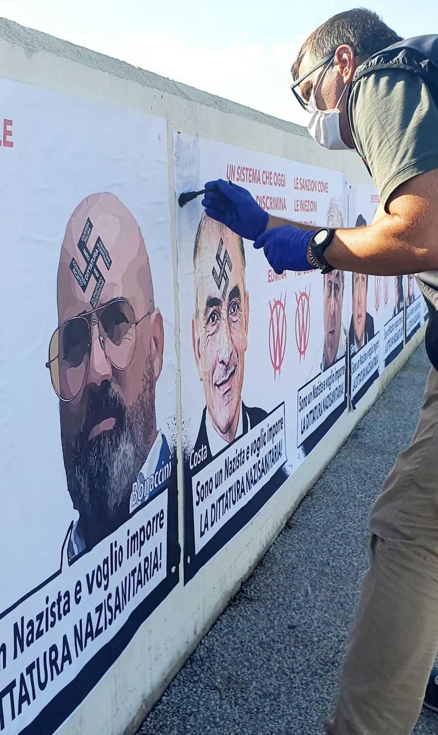 Nuovi Manifesti No Vax Nel Mirino Anche Giani