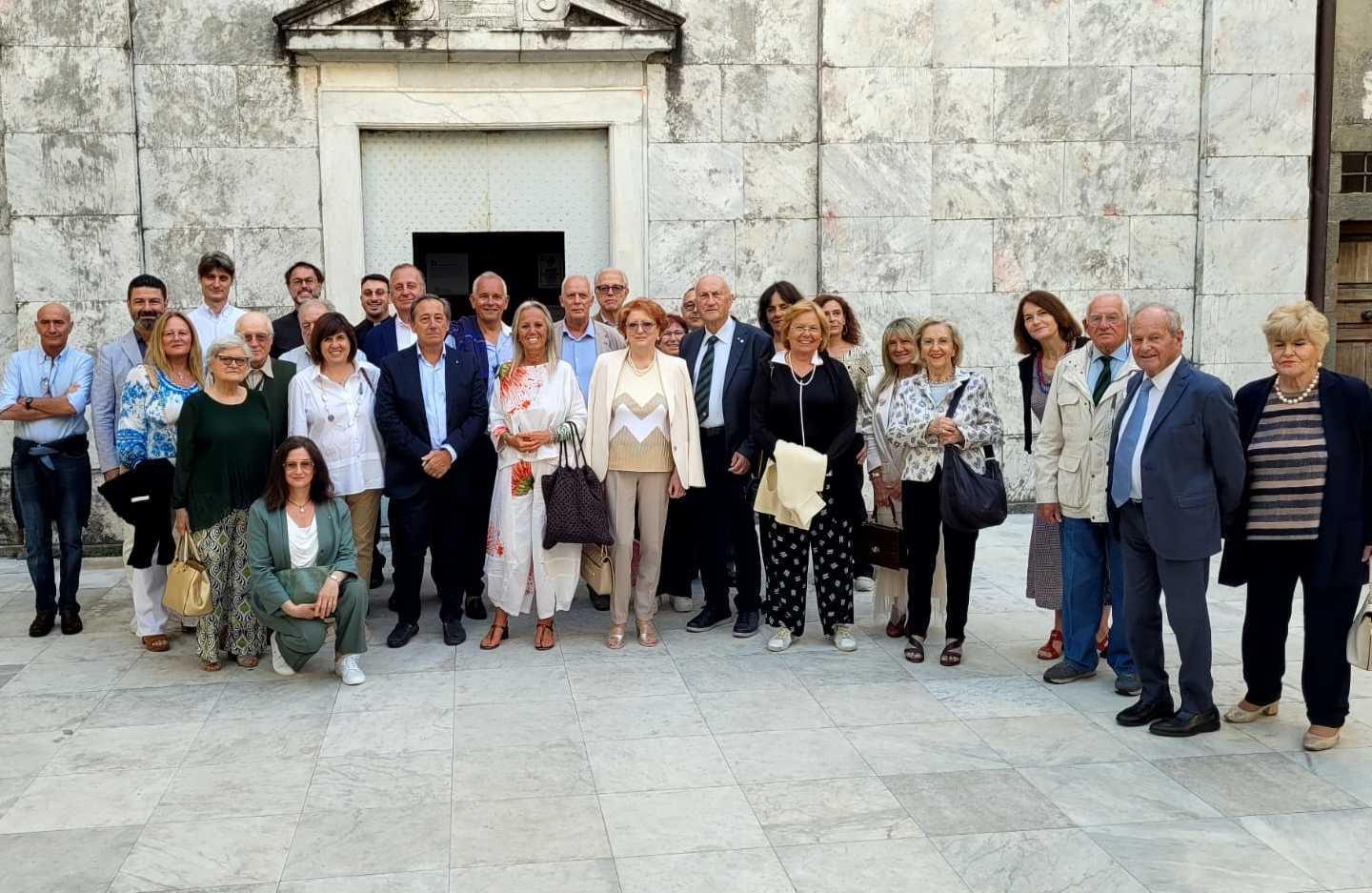 Metti Una Sera A Fosdinovo Larte Incontra Il Buon Cibo