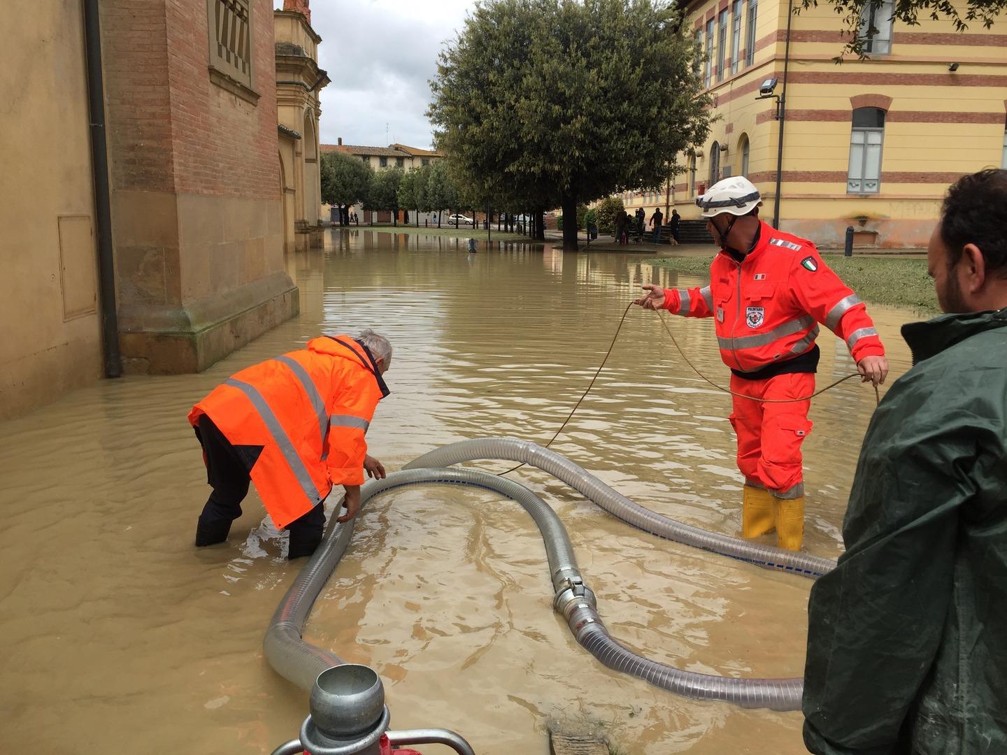 Valdelsa Allagamenti In Case E Cantine L Elsa Supera Il Livello Di