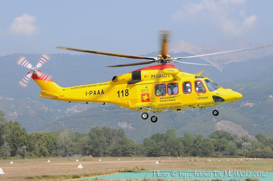 Tragedia In Strada Si Schianta Con La Moto Contro Il Guard Rail Muore