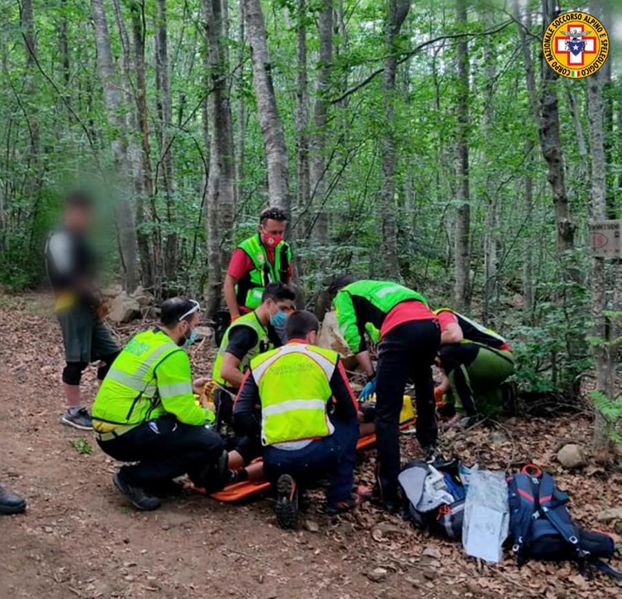 Abetone Enne Cade Dalla Bici In Zona Impervia Interviene Il