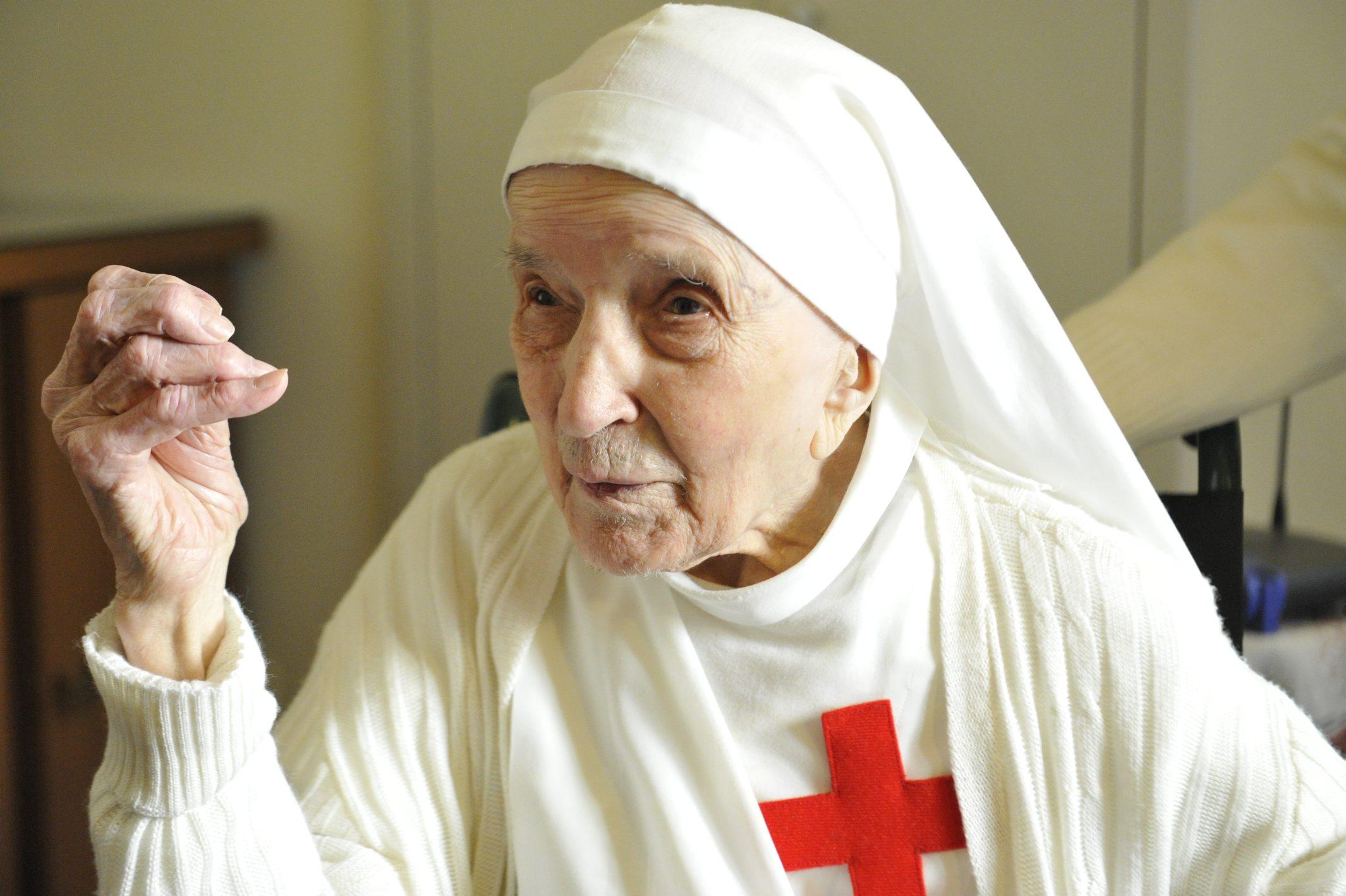 A Lucca suor Candida compie 110 anni è la monaca più anziana d Italia