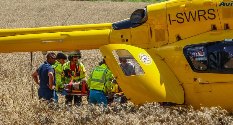 Schianto In Bici Contro Un Albero Grave Un Ragazzo