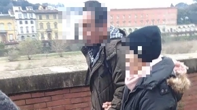 Turisti cinesi insultati sui lungarni di Firenze