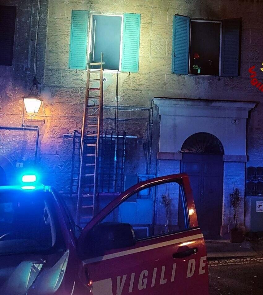 Incendio In Un Appartamento Del Centro Storico