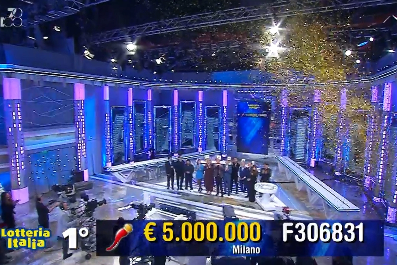 Il primo premio della Lotteria Italia estratto ad Affari Tuoi su Rai 1