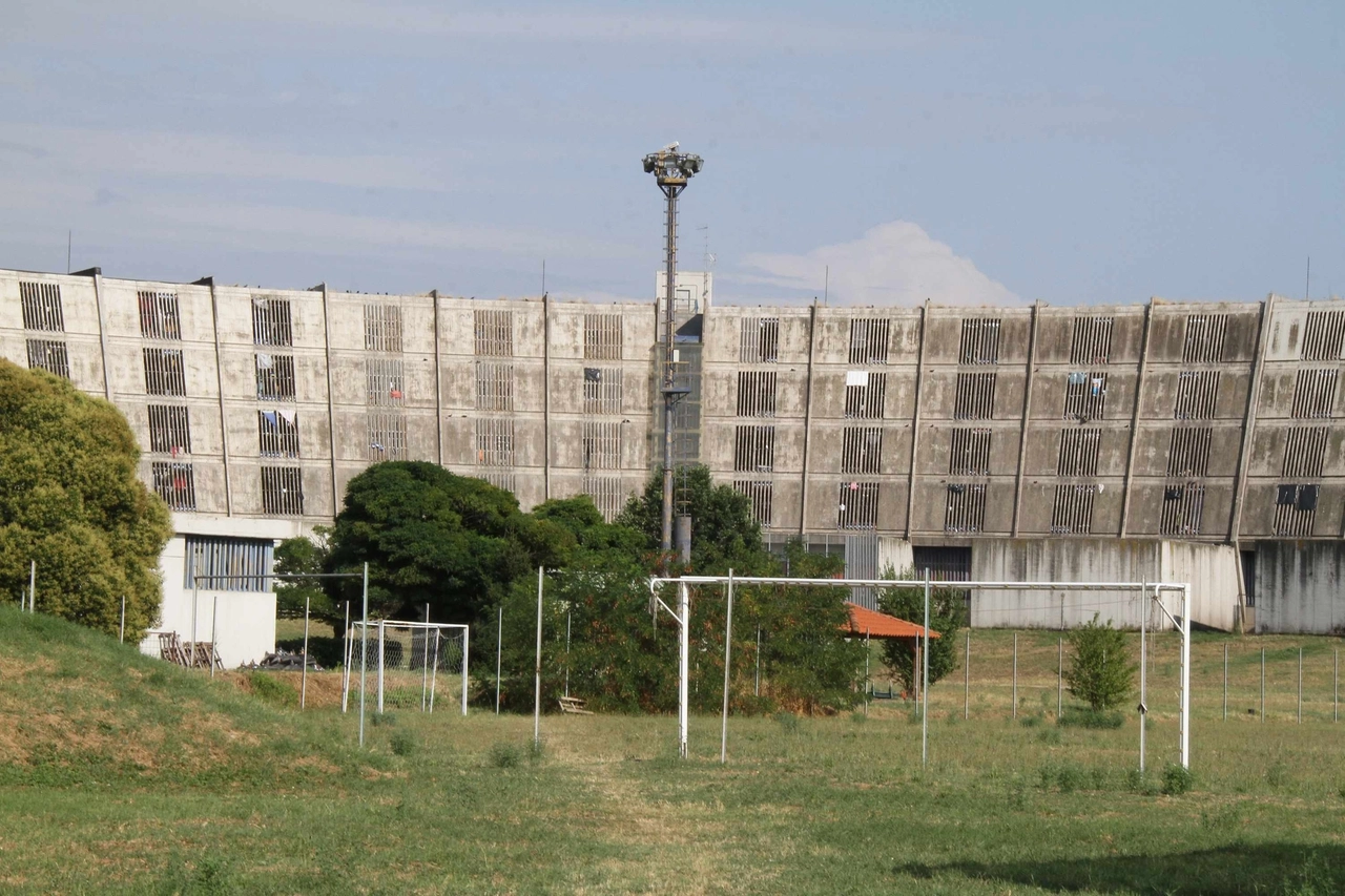 Un'immagine dell'esterno del carcere di Sollicciano a Firenze