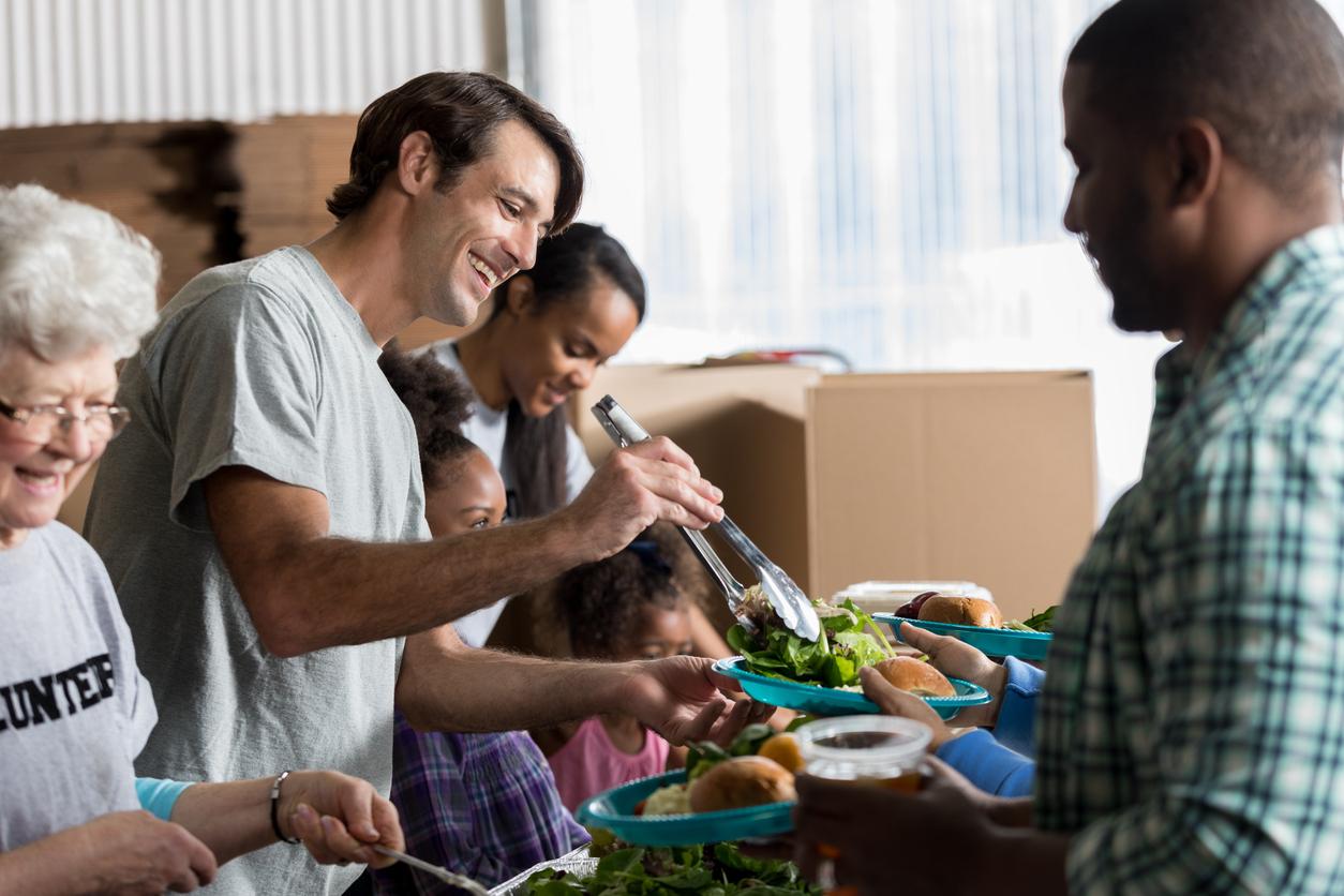 La Cena Di Natale Dei Poveri? Resta Ma Quest'anno Sarà Da Asporto