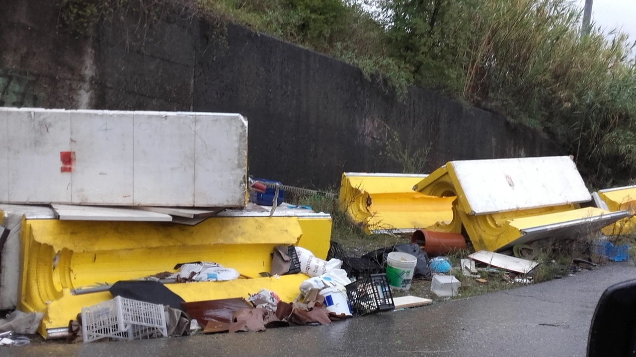 La discarica abusiva scoperta a Santo Stefano 