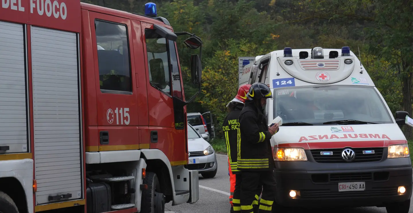 Nonna Si Ribalta Con L’auto E Muore. Il Nipotino ‘salvato’ Dalle Lamiere