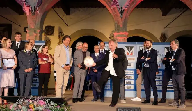 Menarini porta acqua di Sirmione a casa degli italiani