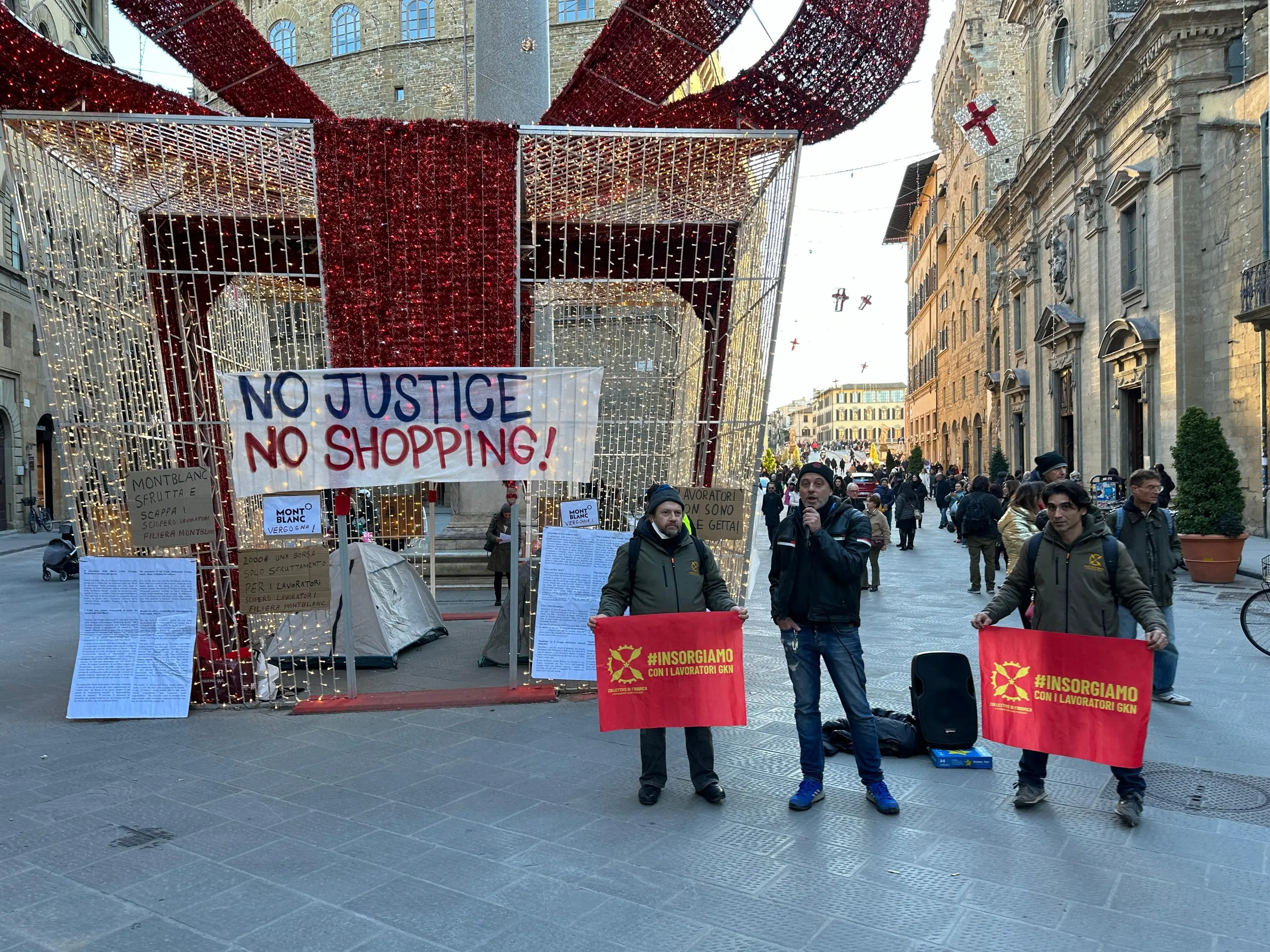 Sì Cobas, Protesta Dei Lavoratori Montblanc In Appalto A Firenze