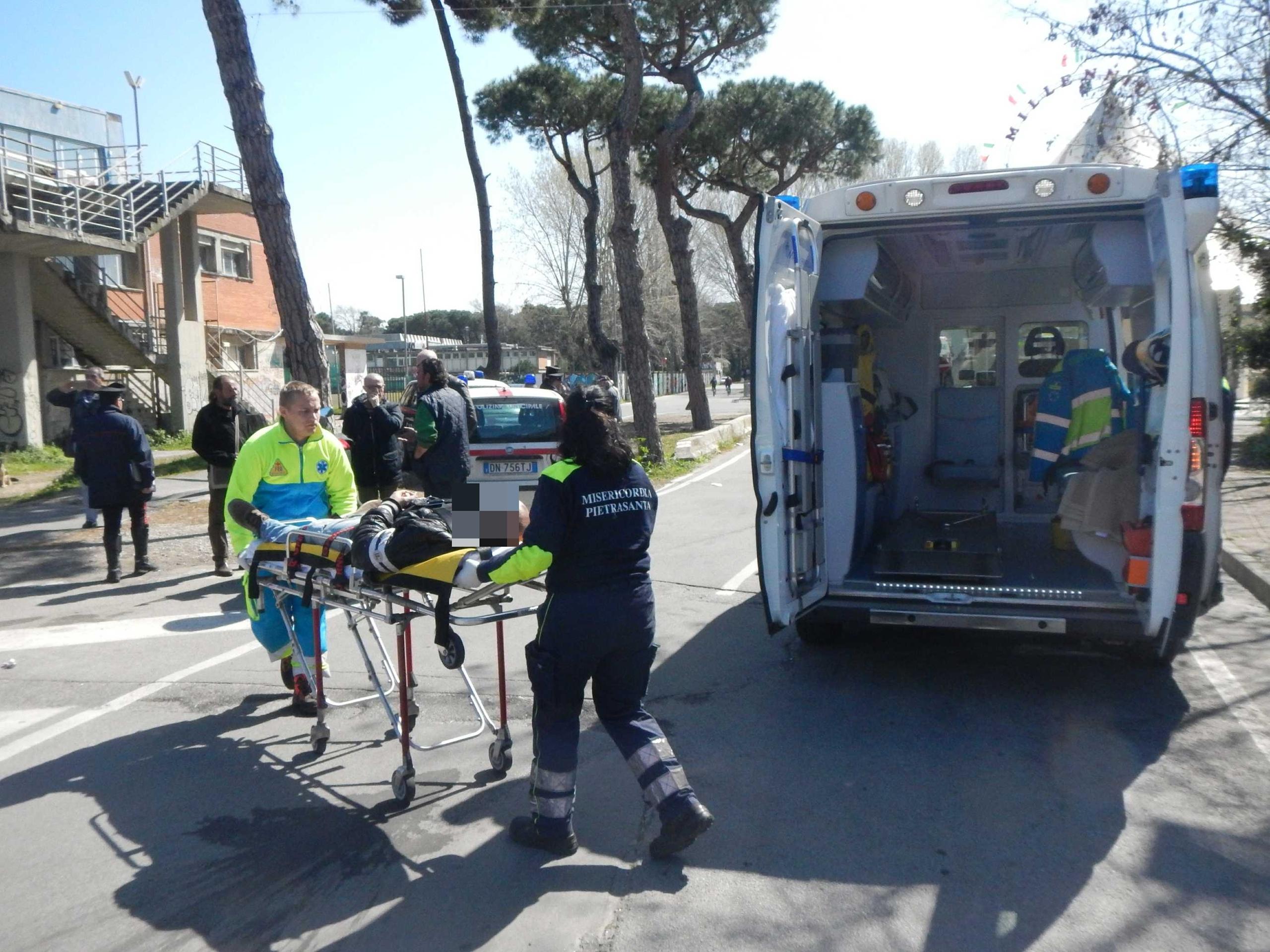 Volano Pugni, Calci E Colpi Di Casco. Rabbia E Polemiche: Due In Ospedale