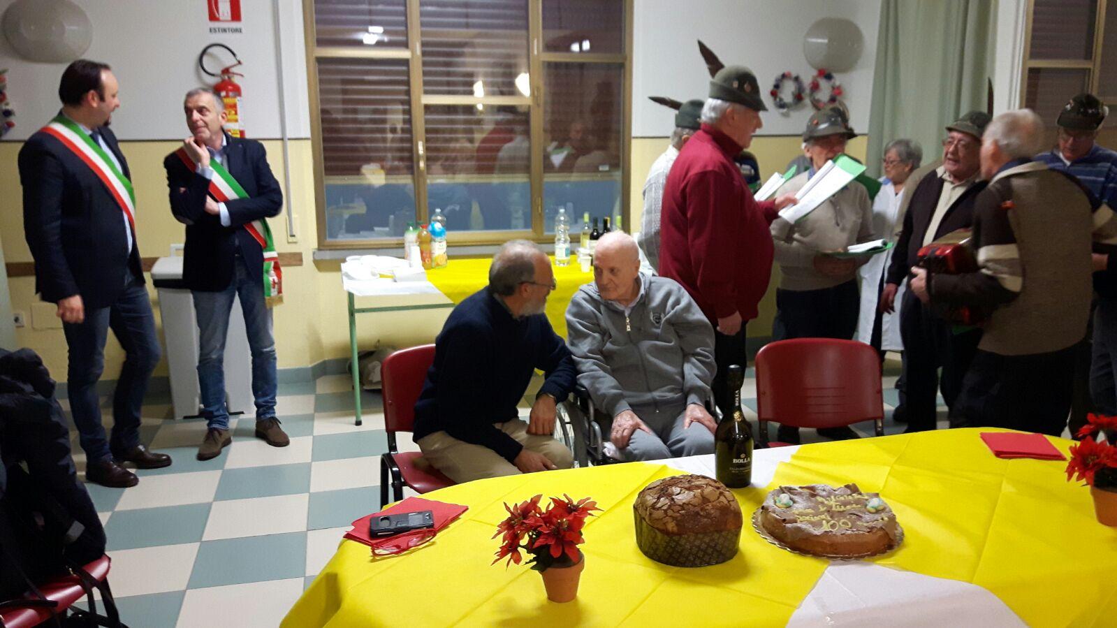 Nonno Enzo Compie 100 Anni Omaggio Dei Sindaci E Grande Festa