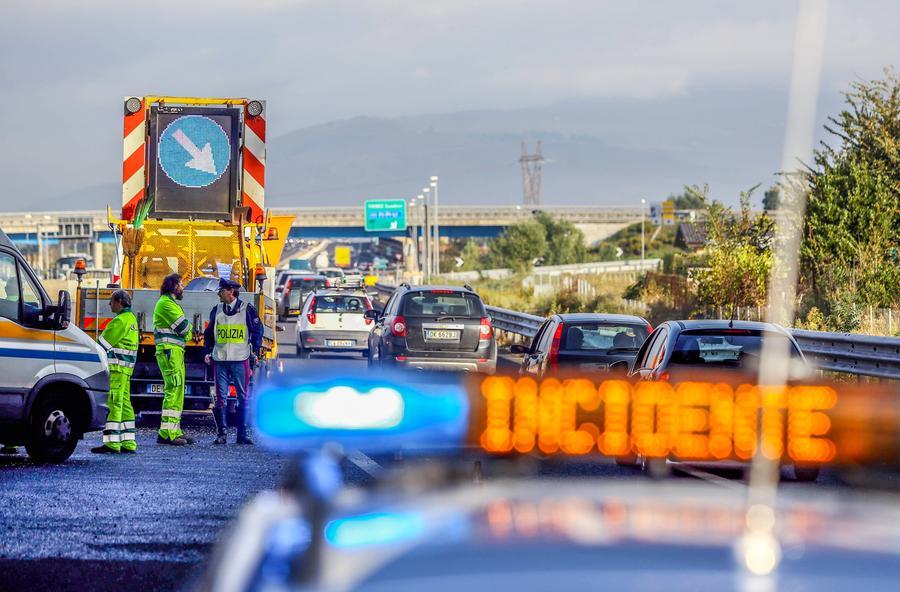 Autostrada A1, Camion In Fiamme: Riaperto Tratto Tra Firenze E Bologna