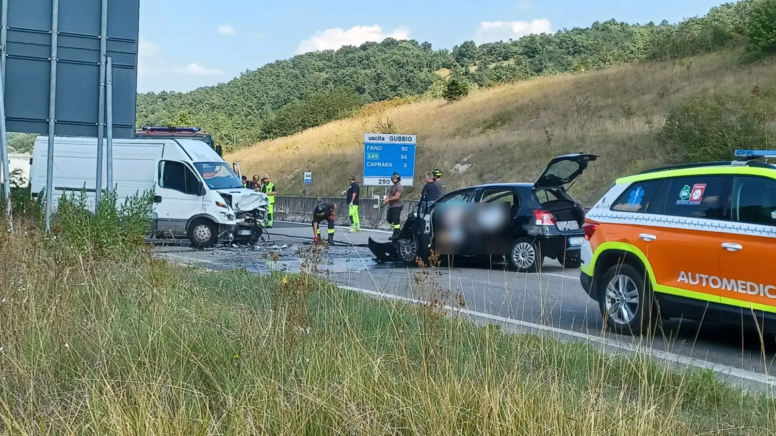 Perugia. in auto con un grosso coltello nascosto. Deferito - Umbria Notizie  Web