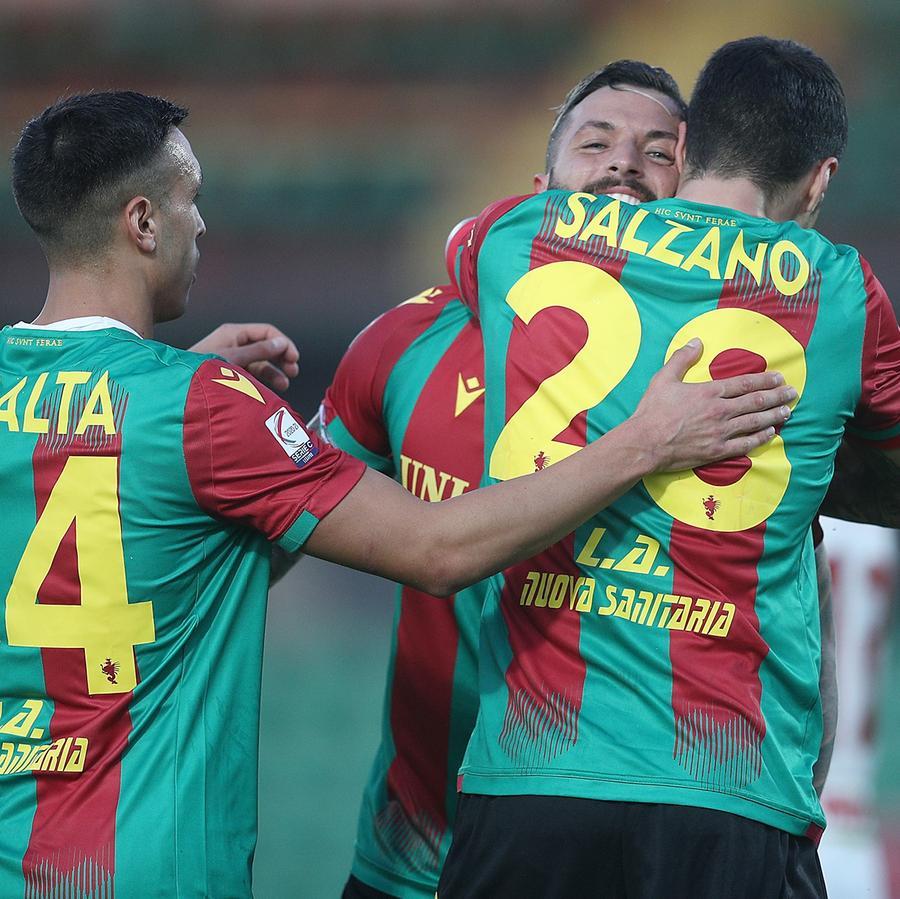 Supercoppa, La Ternana Strapazza Il Como In Trasferta 3-0, Ora Il Derby ...