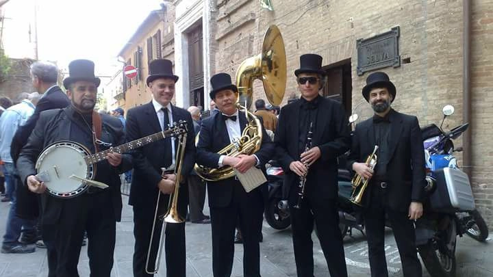 Il quintetto “Abbey Road dixie band” inaugura “Aspettando il premio Scriabin”