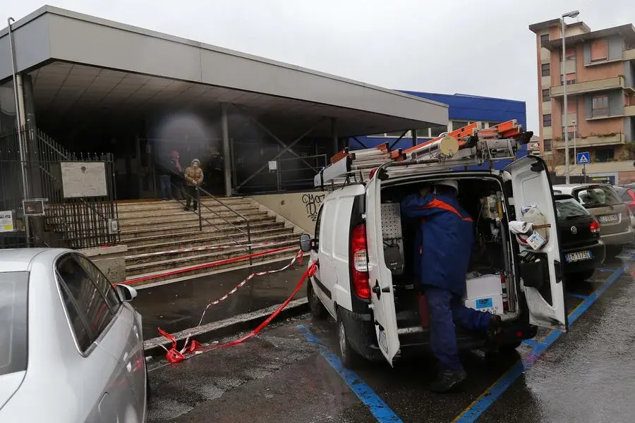 Firenze, paura nella notte: crolla il soffitto di un asilo