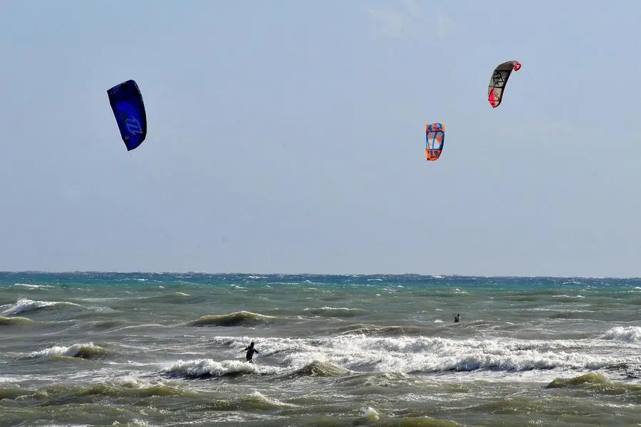 Grave 25enne dopo lo schianto con il kitesurf