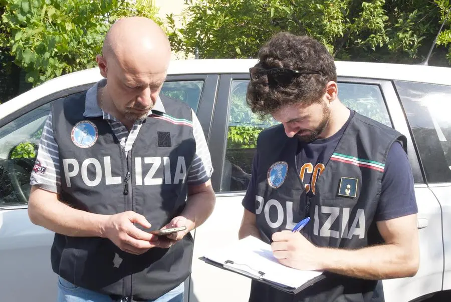 Pisa, raid nel parcheggio dell'aeroporto: furti e danni