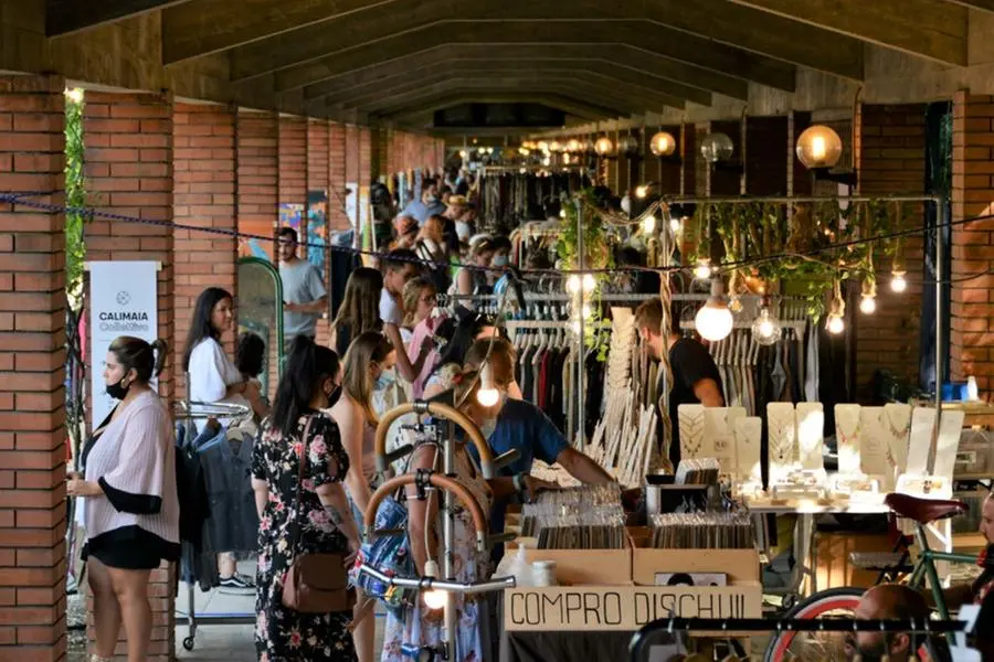 Shopping e giri in elicottero, ecco la mostra mercato vintage al Visarno