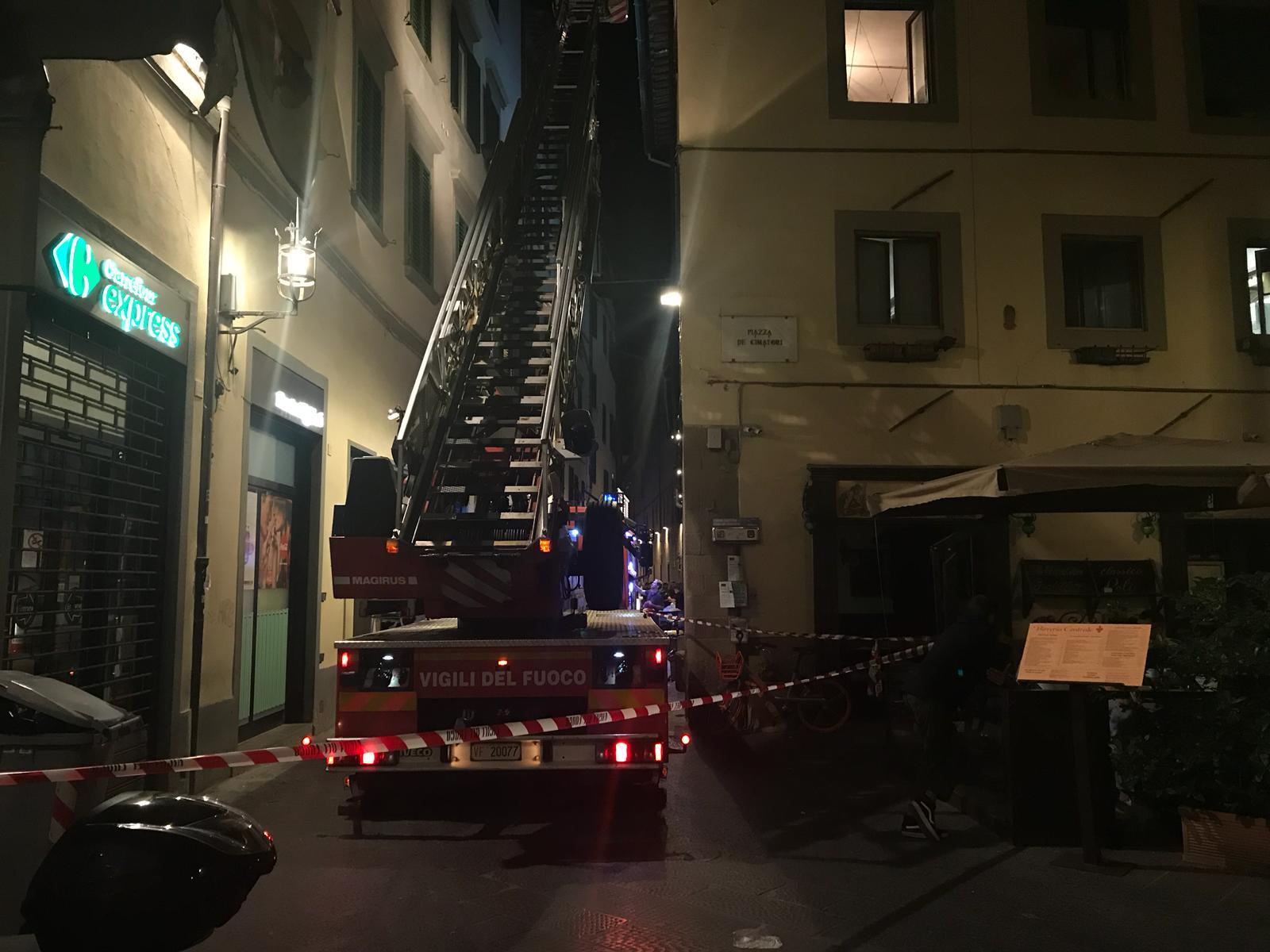 Firenze Incendio In Centro Fiamme Nella Cucina Di Un Ristorante Foto