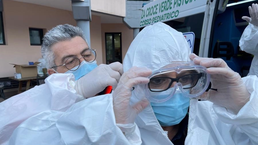 Una squadra Usca a Pistoia (foto Luca Castellani)