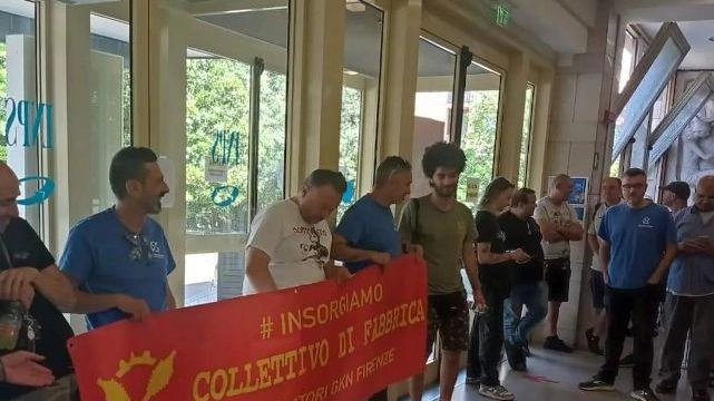 Ex Gkn, nuovo braccio di ferro  tra attuale proprietà e lavoratori  "Giocano coi nervi delle famiglie"