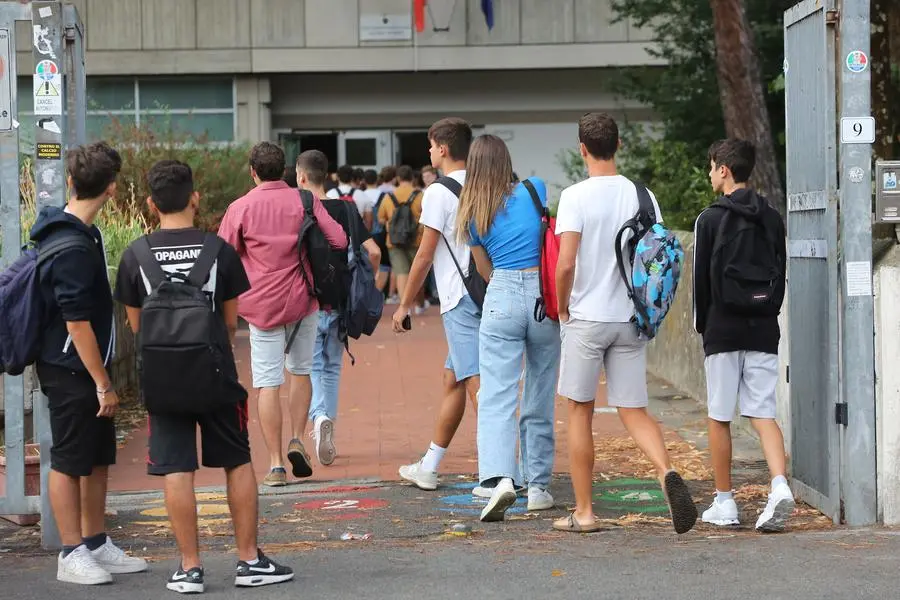 Scuola primo giorno nel caos maltempo. Arezzo e Lunigiana aule