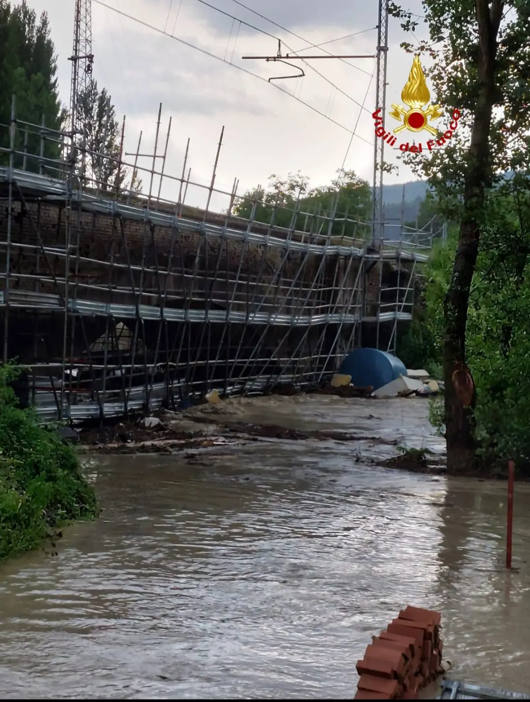 Maltempo In Umbria. Bomba D’acqua Su Assisi E Due Famiglie Evacuate Nel ...