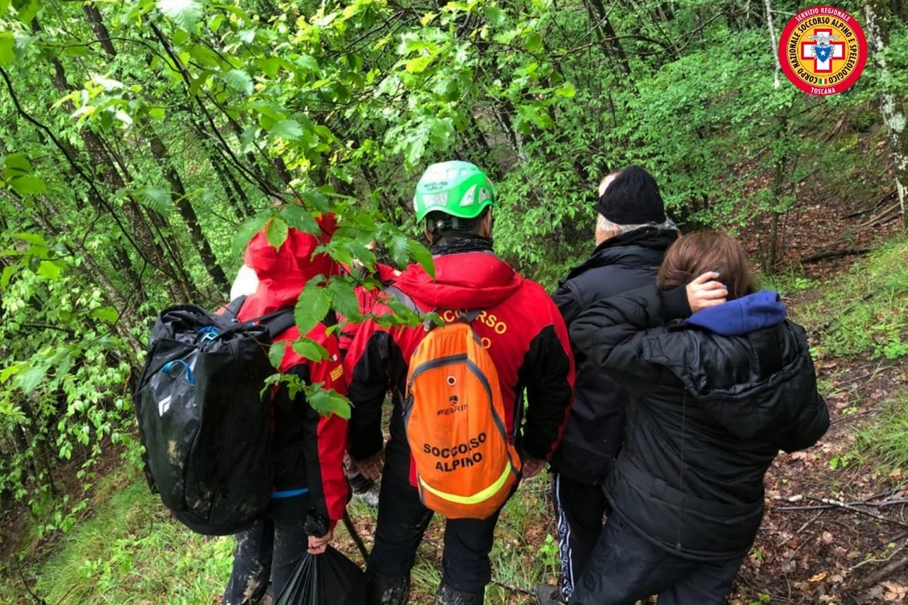 L'intervento del Soccorso Alpino per salvare i due anziani