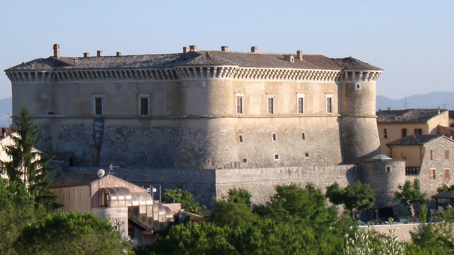 Il castello di Alviano