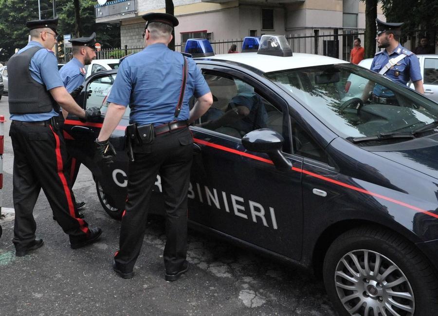 Ruba la corrente del condominio, scatta l'arresto per un 40enne