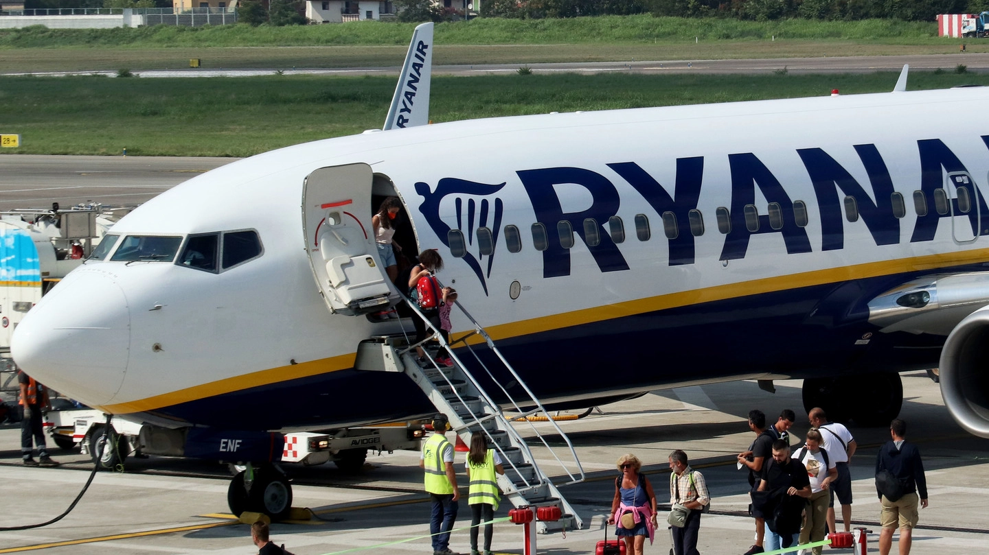 "Ryanair" da 25 anni vola dall’aeroporto Galileo Galilei