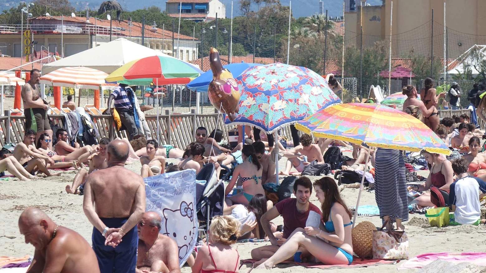 

Spiaggia libera a Viareggio: Piace a Confesercenti